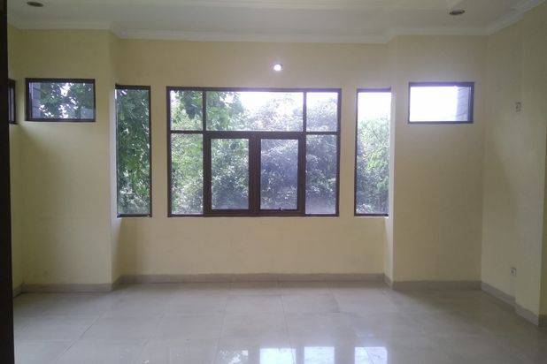 Disewakan Rukan Siap Pakai Lokasi Bagus di Cikutra, Bandung