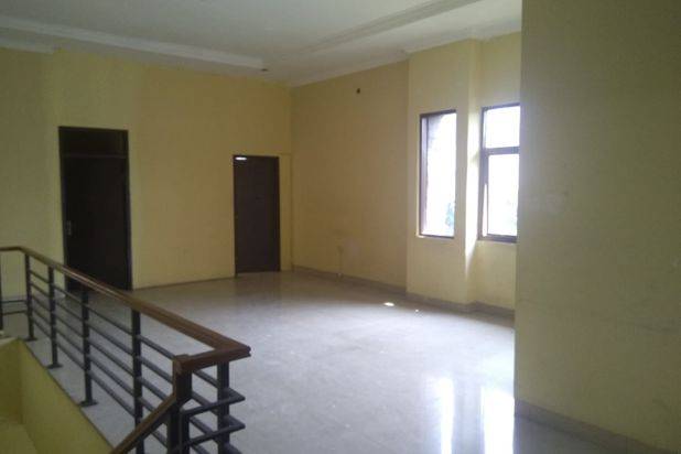 Disewakan Rukan Siap Pakai Lokasi Bagus di Cikutra, Bandung