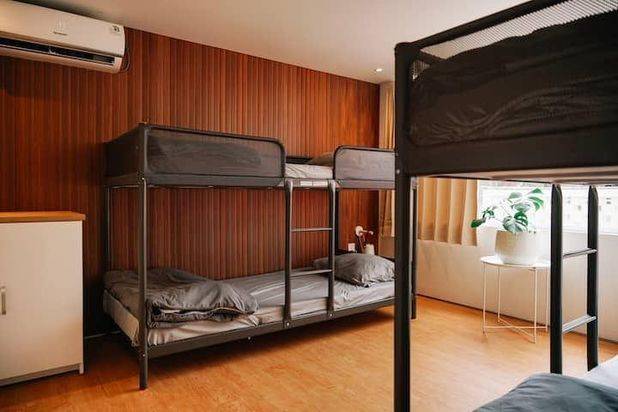 Dijual Rumah Villa Cantik Furnished Lengkap di Sayap Setiabudi