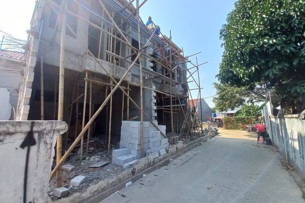 RUMAH 2 LANTAI ADA ROOFTOP DI JAGAKARSA DEKAT MASJID