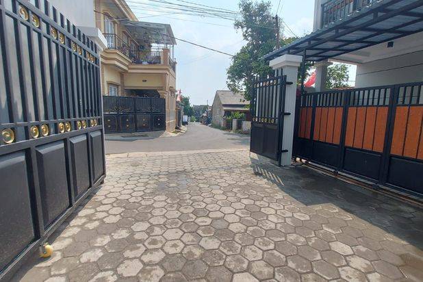 RUMAH STRATEGIS SIAP HUNI DEKAT PINTU TOL DI PANCORAN MAS DEPOK