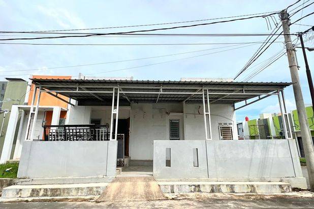 Rumah Hook Full Renovasi Belian Residence