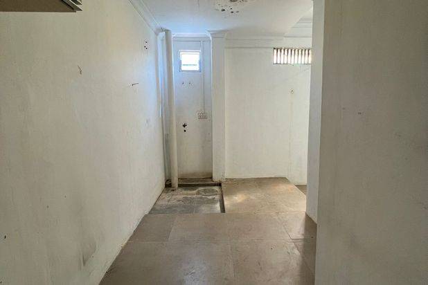 Rumah Hook Full Renovasi Belian Residence