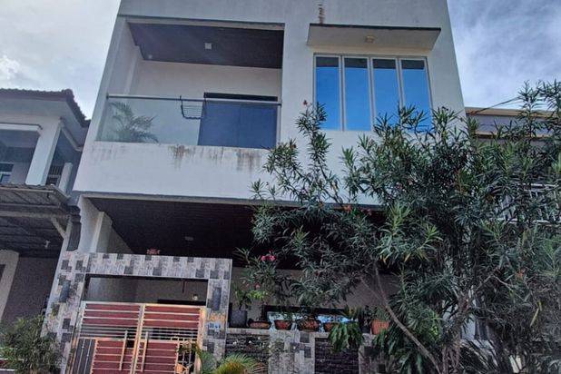 RUMAH 2.5 LANTAI PERMATA BALOI DEKAT BCS MALL