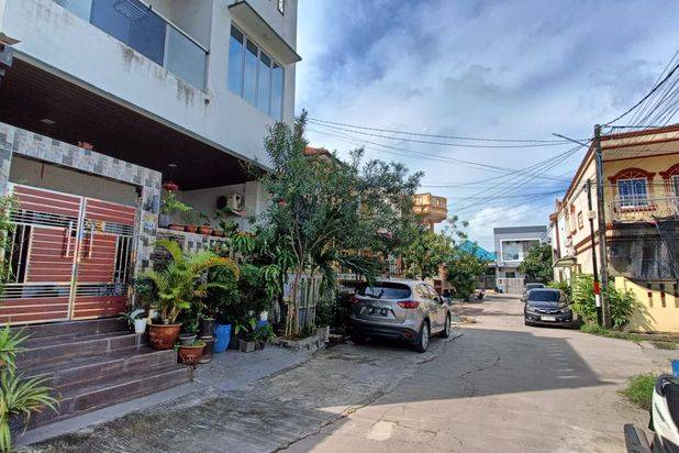 RUMAH 2.5 LANTAI PERMATA BALOI DEKAT BCS MALL