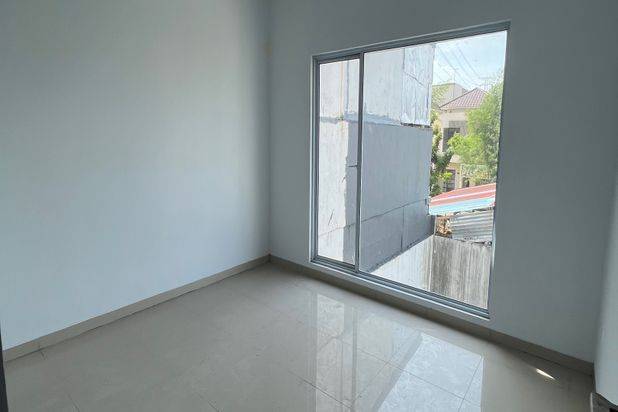 RUMAH 2 LANTAI REXPARK TERRACE STANDAR DEVELOPER TANAH LUAS