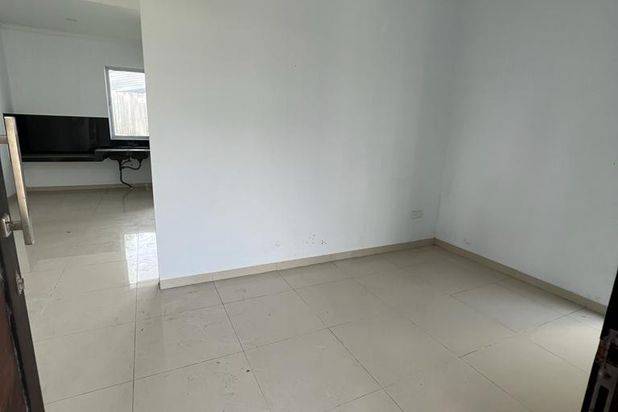 RUMAH 2 LANTAI REXPARK TERRACE STANDAR DEVELOPER TANAH LUAS