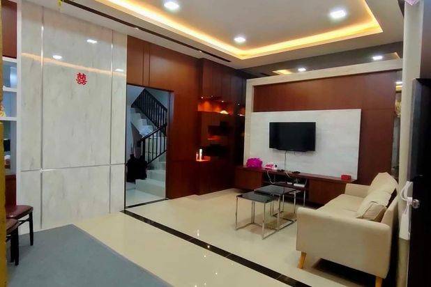 Rumah 2.5Lantai Siap Huni Dekat Perkotaan Beverly Green Batam