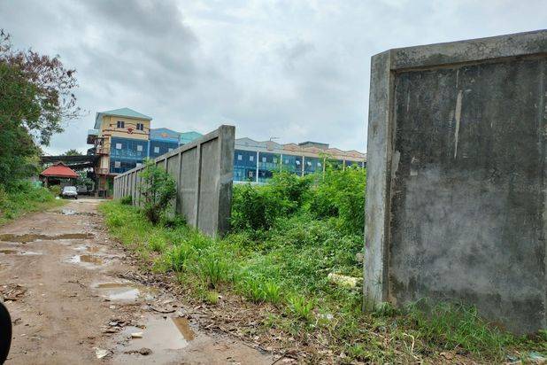 Lahan Kosong Di peruntukan Untuk Jasa Siap Bangun Dekat Pusat