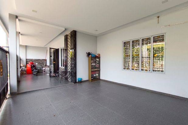 Dijual Rumah 2Lantai Siap Huni Tiban Center