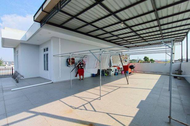 Dijual Rumah 2Lantai Siap Huni Tiban Center