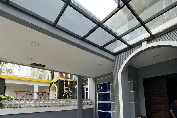 Dijual Rumah Palazo Siap Huni Lokasi Strategis Dekat Mega Mall
