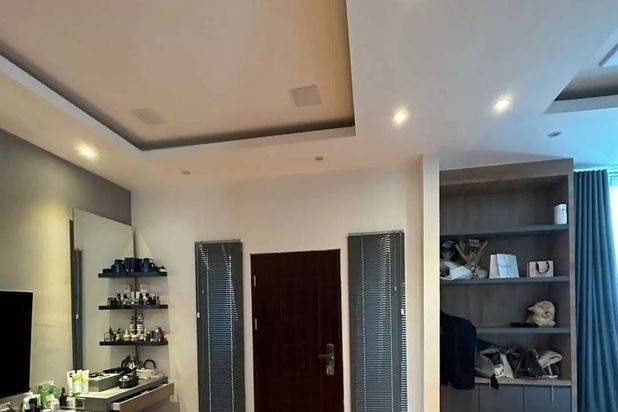 Dijual Rumah Palazo Siap Huni Lokasi Strategis Dekat Mega Mall