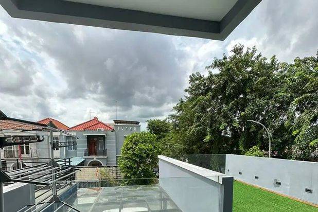 Dijual Rumah Palazo Siap Huni Lokasi Strategis Dekat Mega Mall