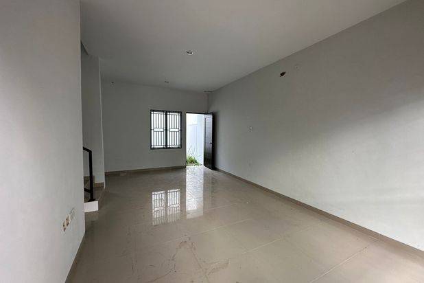 Dijual Rumah Azure Siap Huni Lokasi Strategis Dekat Sekolah