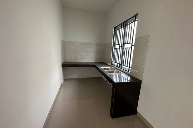 Dijual Rumah Azure Siap Huni Lokasi Strategis Dekat Sekolah