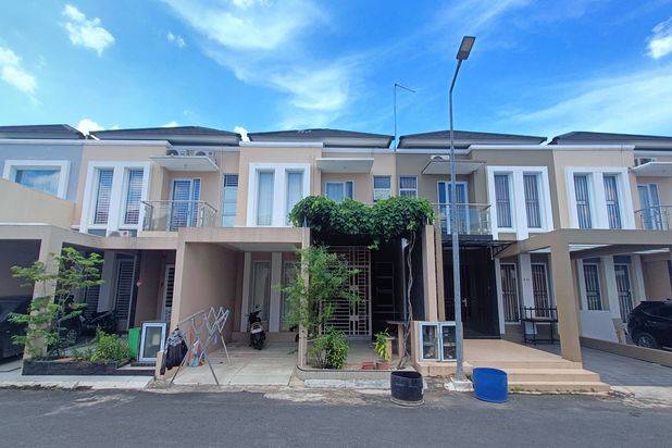 Dijual Rumah 2 Lantai Siap Huni Lokasi Strategis Dekat Mall