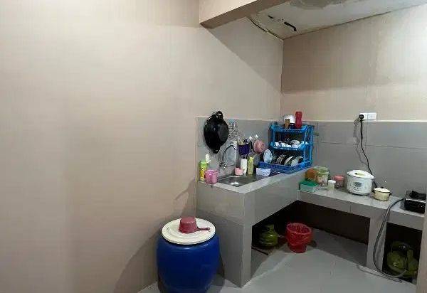 Dijual Rumah 2 Lantai Siap Huni Lokasi Strategis Dekat Mall