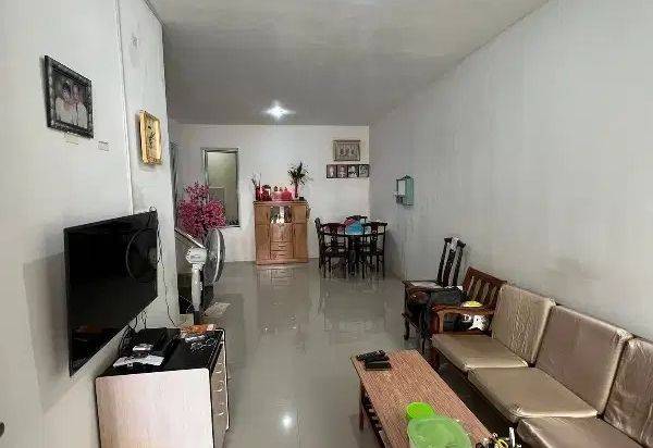 Dijual Rumah 2 Lantai Siap Huni Lokasi Strategis Dekat Mall
