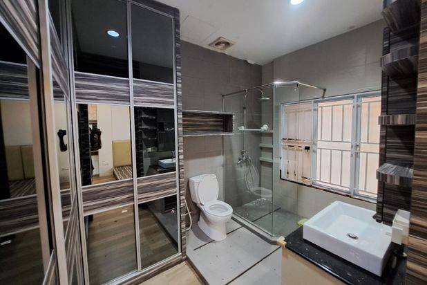 Dijual Rumah Anggrek Mas Siap Huni Lokasi Strategis Dekat Sekolah