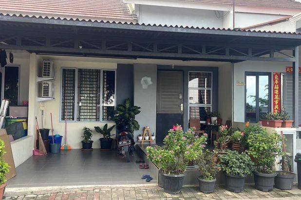 Dijual Siap Huni Lucky Residence Lokasi Strategis Dekat Sekolah