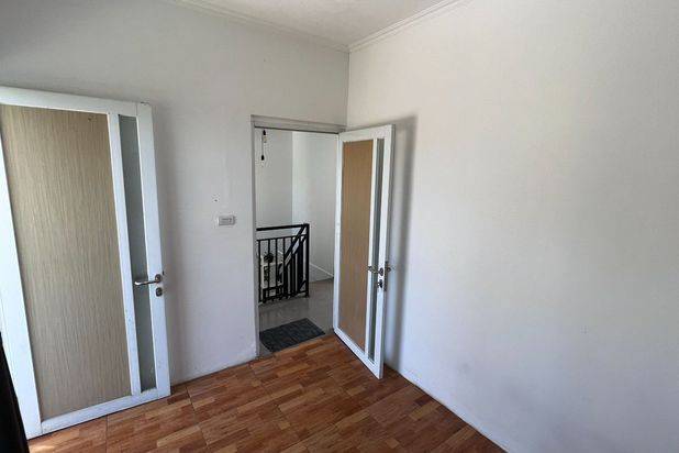 Dijual Rumah Bagus di Komplek Mega Regency Mandalajati Bandung