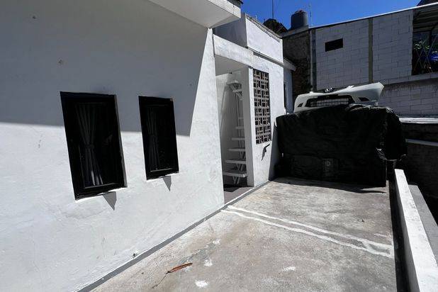 Dijual Rumah Bagus di Komplek Mega Regency Mandalajati Bandung