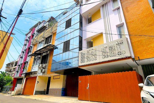 Kost 4 Lantai Furnish di Gajah Mada Jakarta Pusat