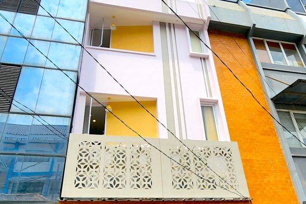 Kost 4 Lantai Furnish di Gajah Mada Jakarta Pusat