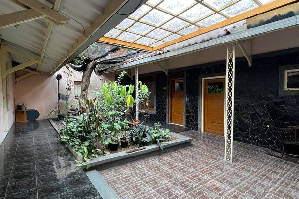 Dijual Rumah di Supratman Bandung Kota