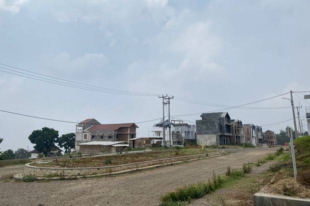 Dijual Tanah dalam Komplek di Cihanjuang Cimahi
