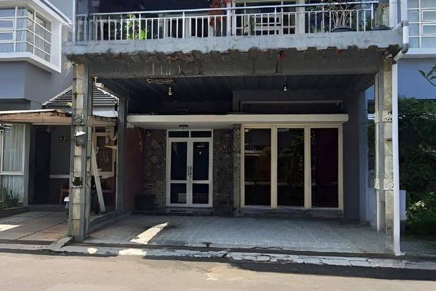 Dijual Rumah dalam Komplek di Kawaluyaan Bandung Kota