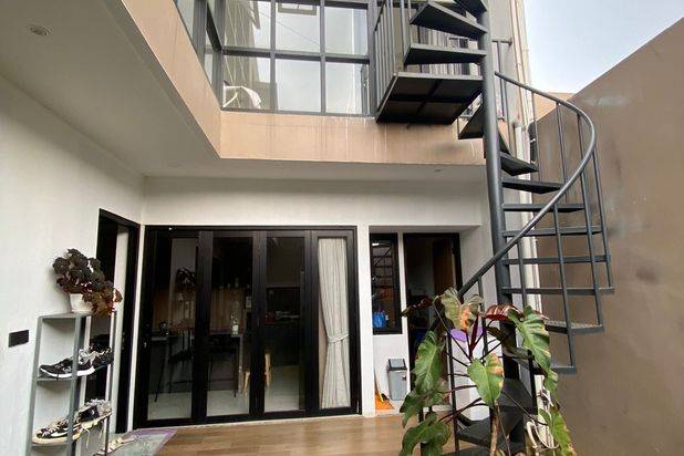Dijual Rumah dalam Komplek di Ciwaruga Bandung Kota