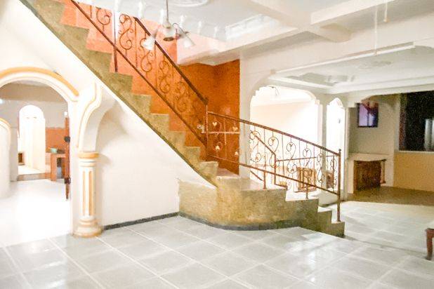 Rumah 3 Lantai Sudah Renovasi di Tiban Indah Permai, Batam