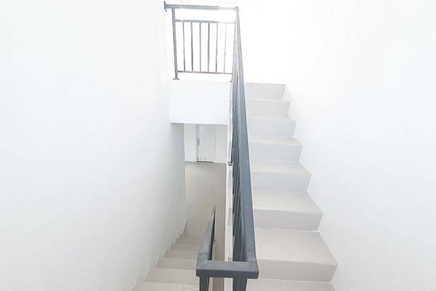 Rumah 2 Lantai Baru Unfurnished HGB di Grand Maganda, Batam