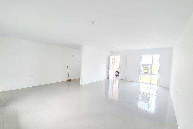 Rumah 2 Lantai Baru Unfurnished HGB di Grand Maganda, Batam