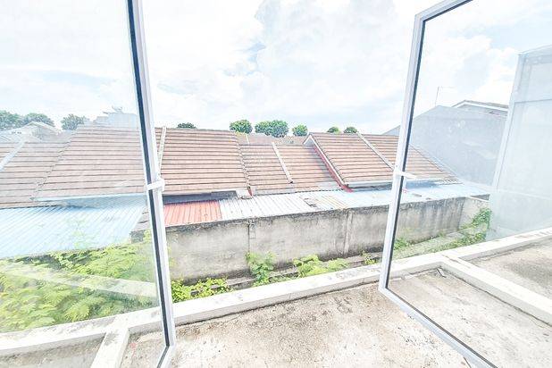 Rumah 2 Lantai Baru Unfurnished HGB di Grand Maganda, Batam