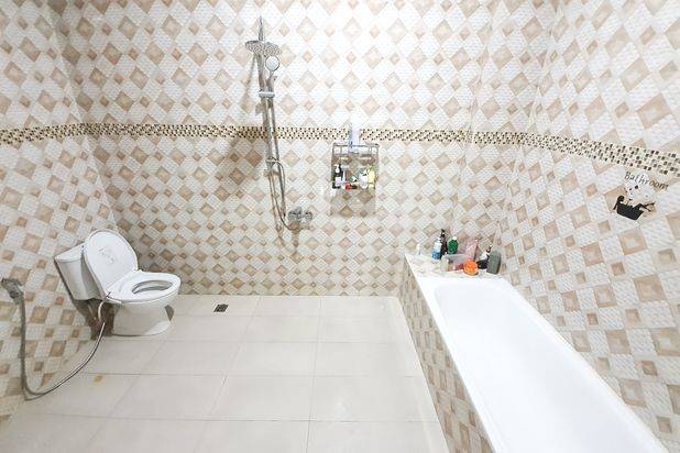 Rumah 2 Lantai Sudah Renovasi Furnished di Tiban Indah, Batam