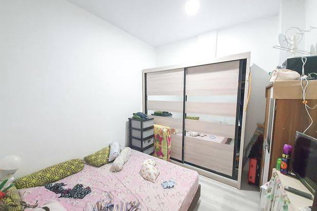 Rumah 2 Lantai Sudah Renovasi Furnished di Tiban Indah, Batam