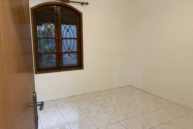 Rumah Luas Dan Nyaman di Tanjung Sari Antapani