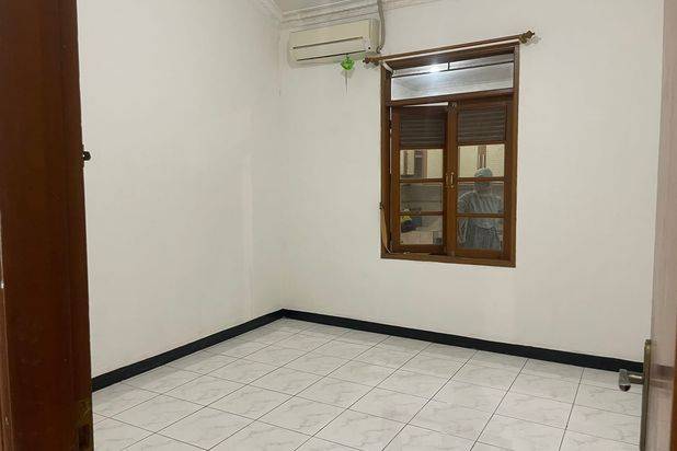 Rumah Luas Dan Nyaman di Tanjung Sari Antapani