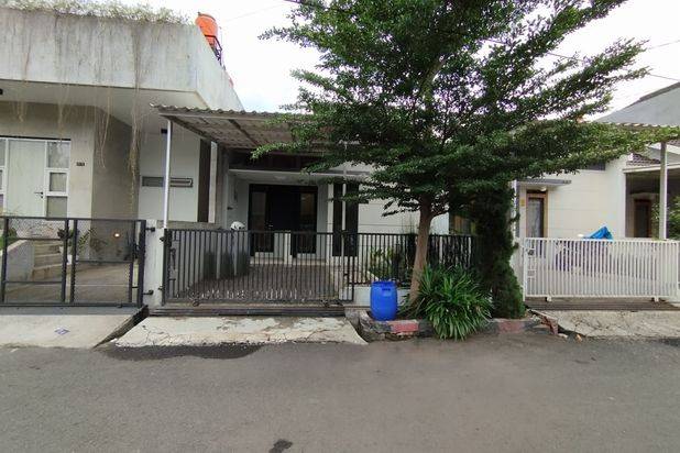 Rumah Minimalis di Cluster Cempaka Adipura