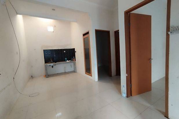 Rumah Minimalis di Cluster Cempaka Adipura