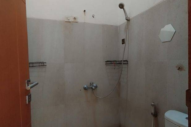 Rumah Minimalis di Cluster Cempaka Adipura