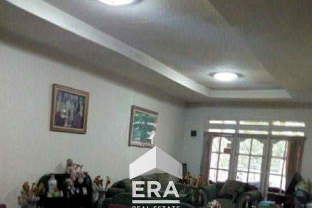 Rumah Strategis di Kalibata, cuma 10 Menit Ke Kawasan Perniagaan Kuningan Jkt