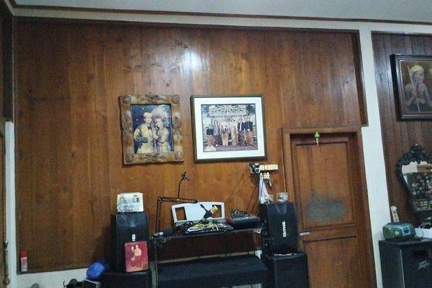 Rumah di Kencana Loka BSD dekat sekolah & stasiun KRL Rawabuntu