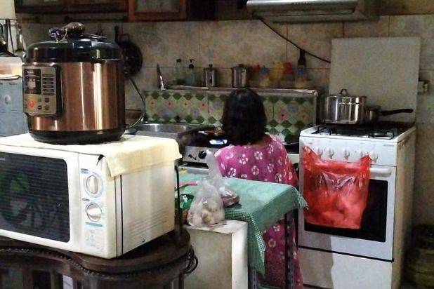 Rumah di Kencana Loka BSD dekat sekolah & stasiun KRL Rawabuntu