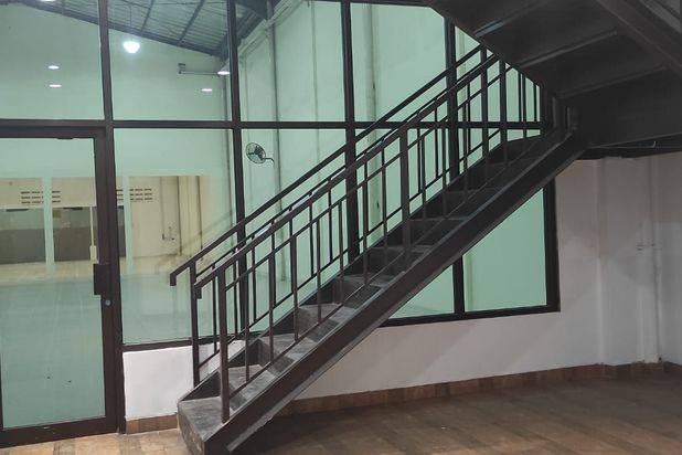 Gudang & kantor di kawasan Taman Tekno BSD Siap Pakai, Strategis