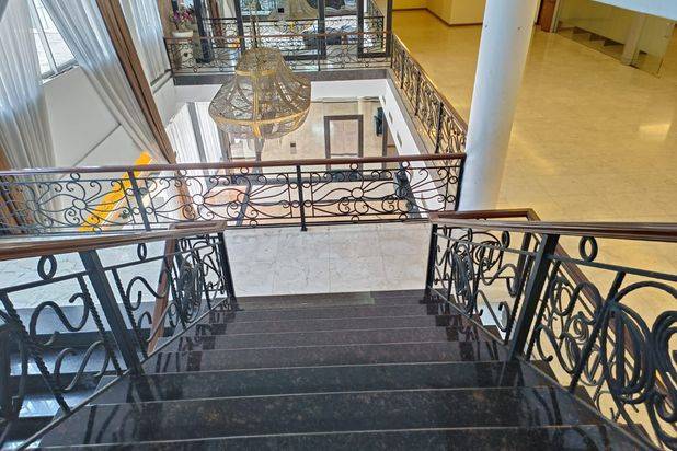 Gedung serbaguna akses mudah, parkiran luas, siap pakai di Bogor
