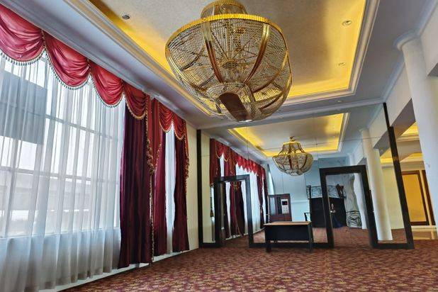 Gedung serbaguna akses mudah, parkiran luas, siap pakai di Bogor